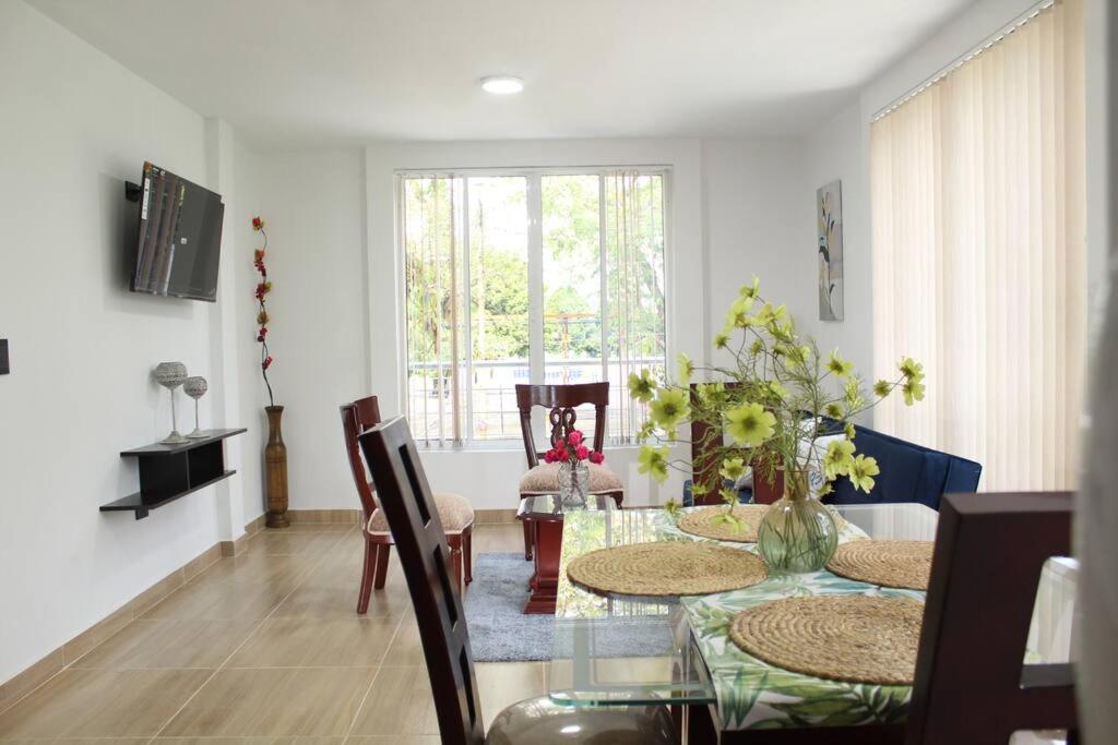 Lindo Apartamento Con Estacionamiento بوغا المظهر الخارجي الصورة