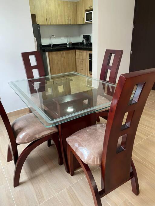 Lindo Apartamento Con Estacionamiento بوغا المظهر الخارجي الصورة