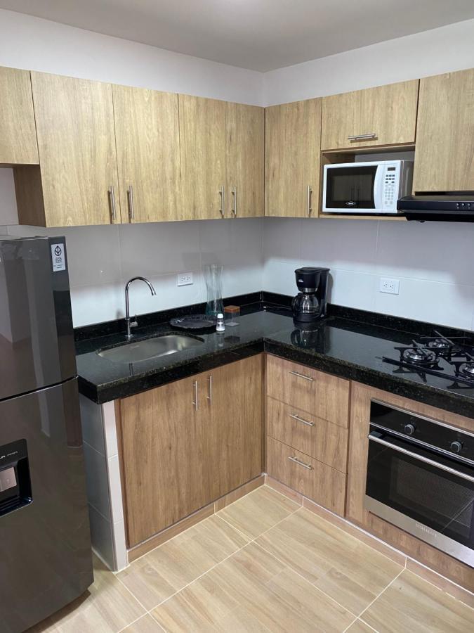 Lindo Apartamento Con Estacionamiento بوغا المظهر الخارجي الصورة
